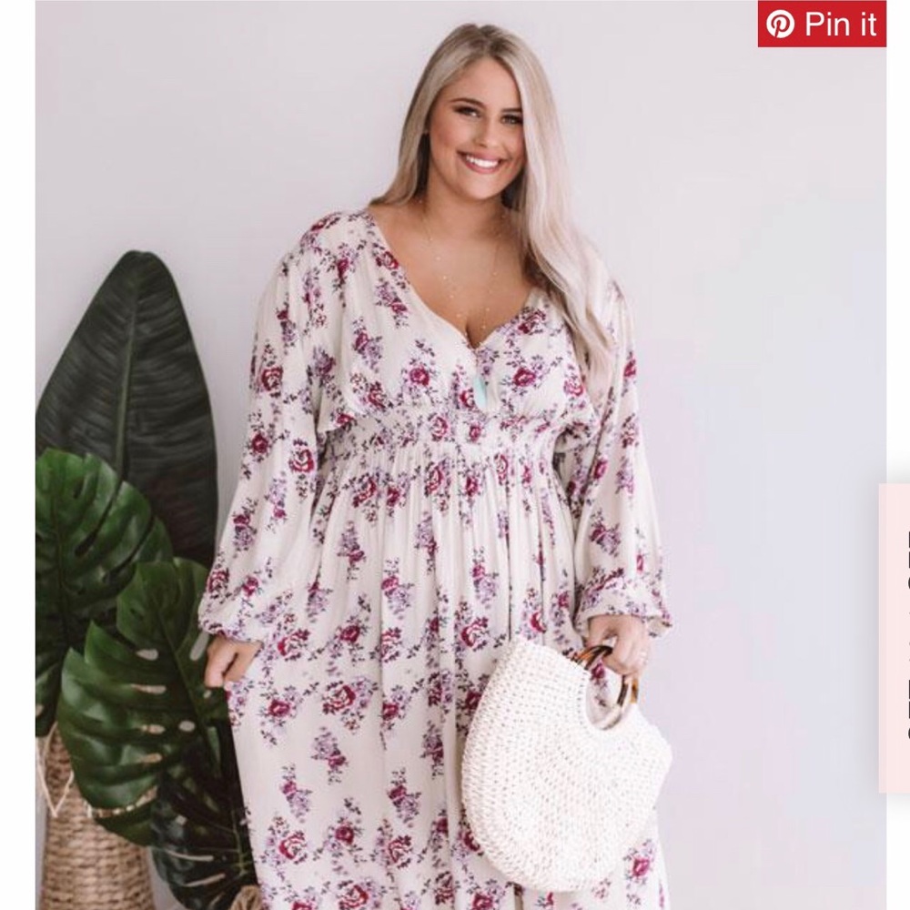 Beautiful NWT Floral Maxi 3X